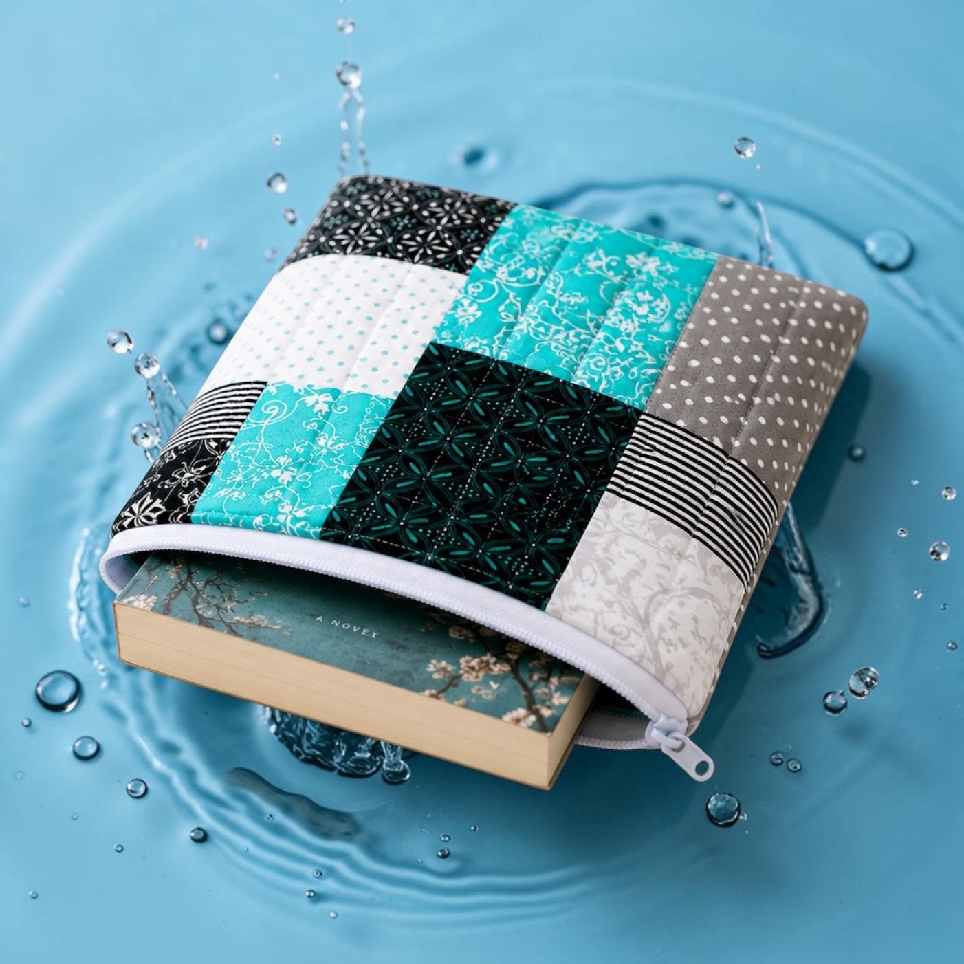 Aqua Haven Patchwork Kindle E-Reader / BookSleeves