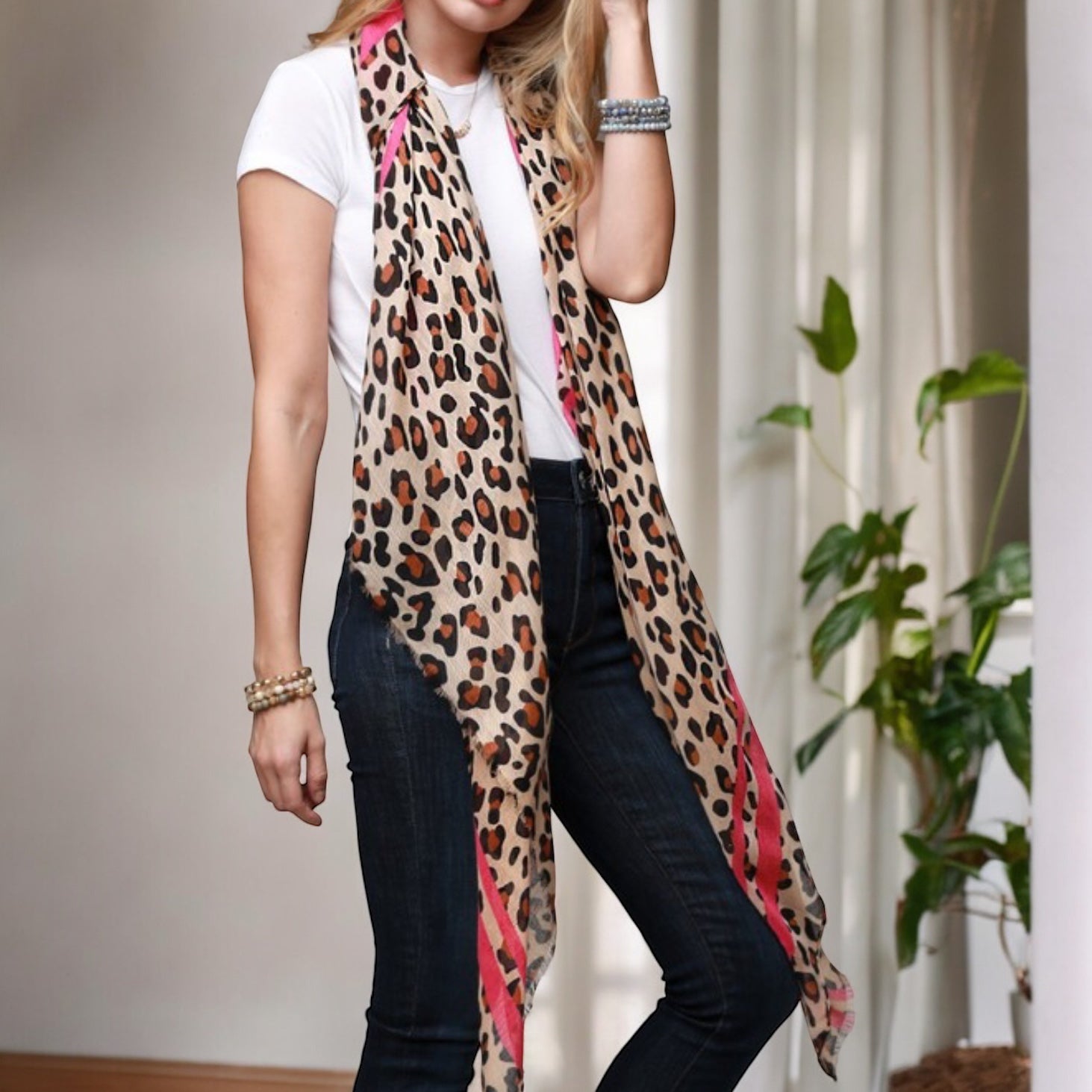 Wild Elegance Leopard Scarf (Pink)